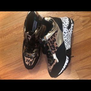 Steve Madden Cliff Sneakers